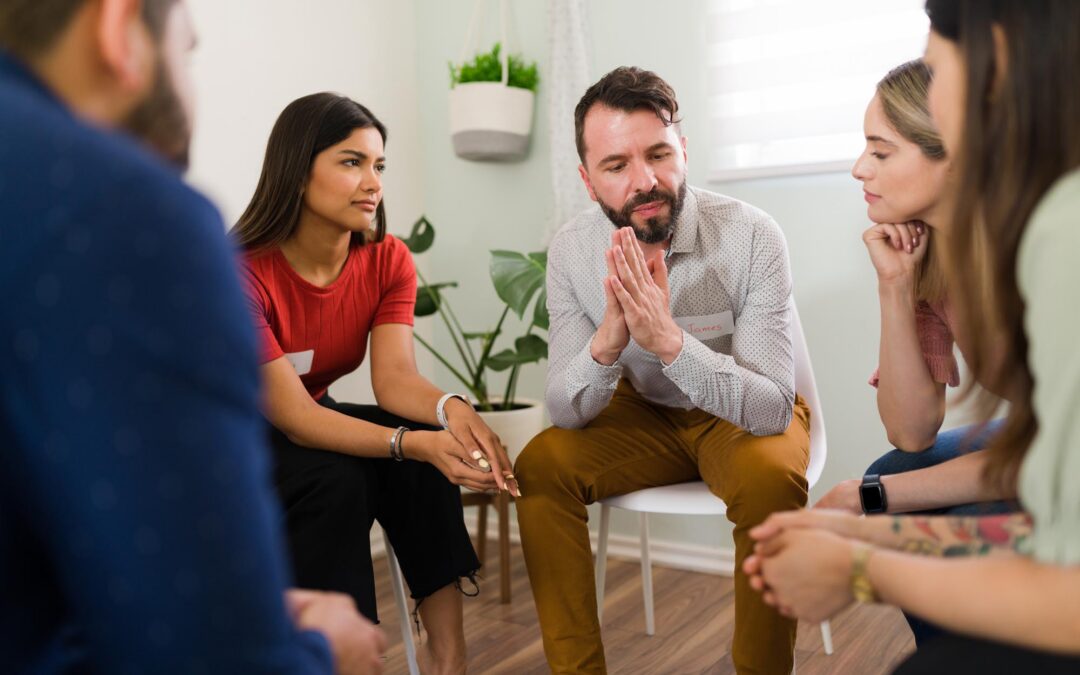 How Do Individual Therapy and Group Therapy Work Together in Outpatient Mental Health Care?
